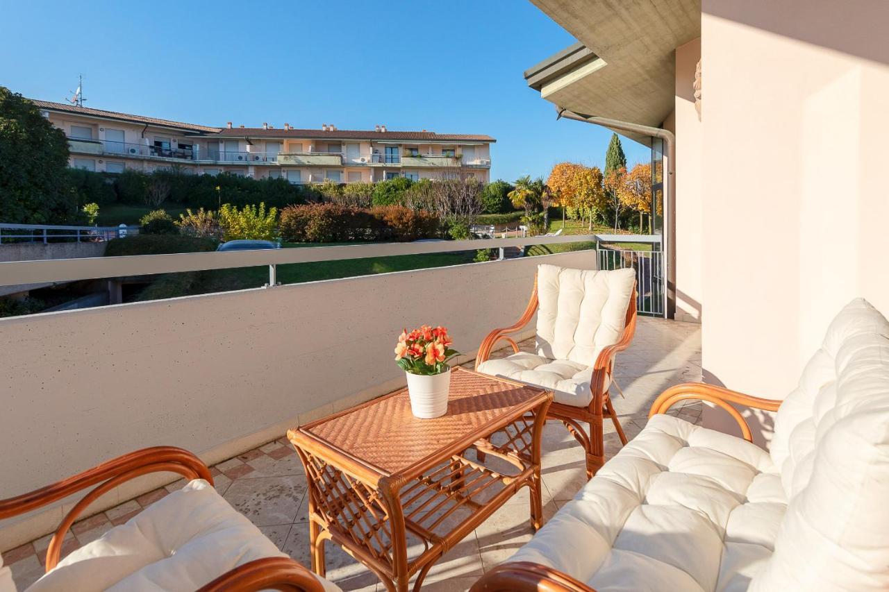 Kristall Lago 233 Apartment By Wonderful Italy Дезенцано-дель-Гарда Экстерьер фото